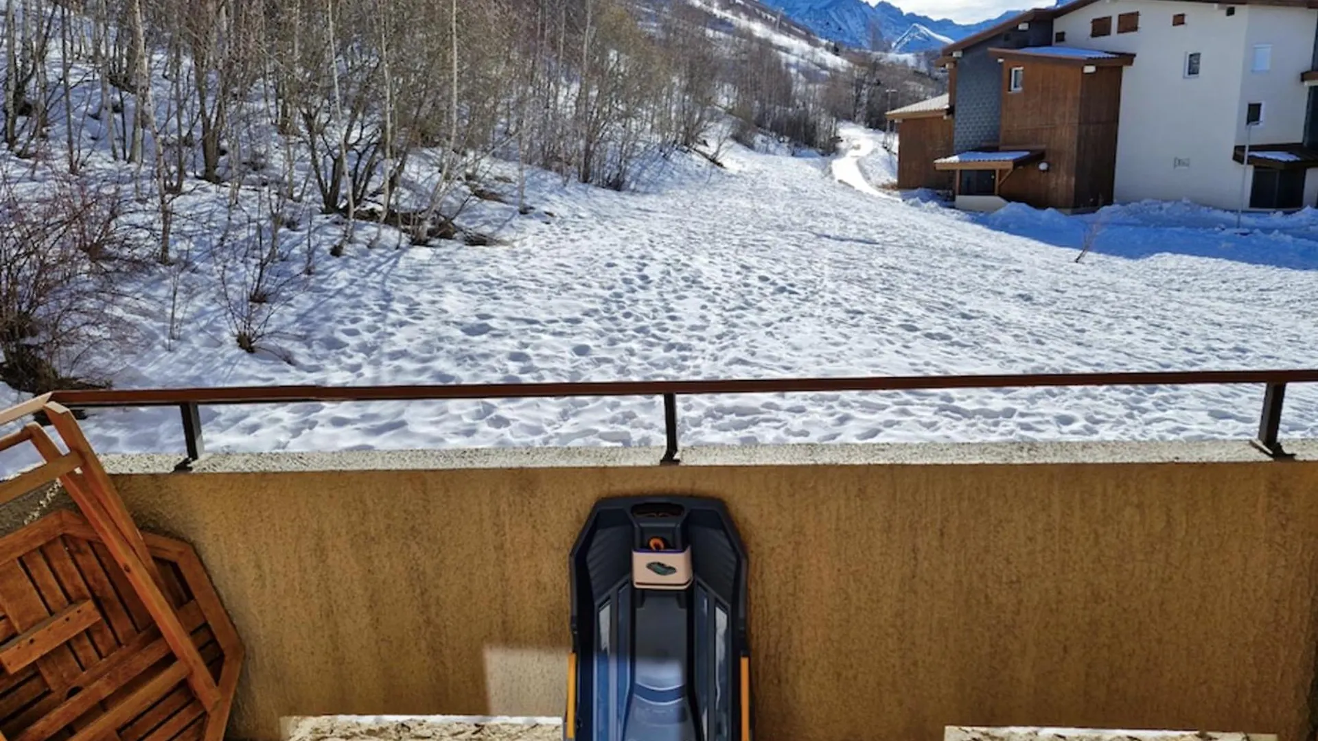 레두잘프 Cozy T1 With Balcony On The Snow Front 아파트